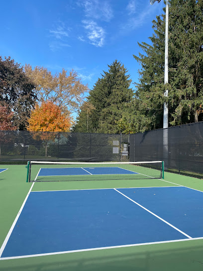 Pinafore Park Tennis Courts