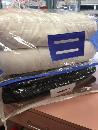 Cleaners «Best Cleaners», reviews and photos, 8655 Richmond Hwy, Alexandria, VA 22309, USA