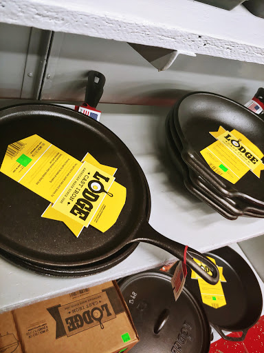 Sporting Goods Store «Andy & Bax Sporting Goods», reviews and photos, 324 SE Grand Ave, Portland, OR 97214, USA