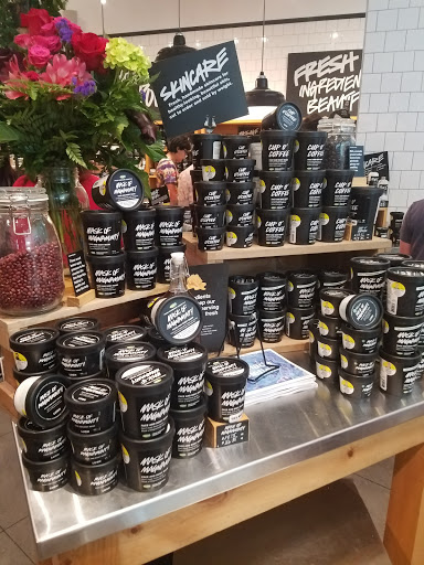 Cosmetics Store «Lush Cosmetics», reviews and photos, 303 Memorial City Way, Houston, TX 77024, USA