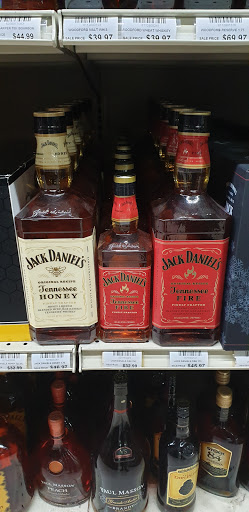 Wine Store «Wine Country», reviews and photos, 601 W Union Ave # 2, Bound Brook, NJ 08805, USA