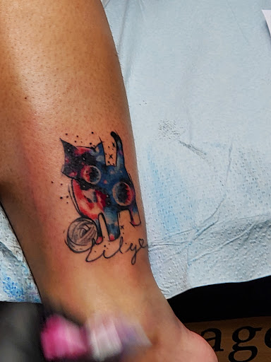 Tattoo Shop «Rock-A-Billy Tattoo & Piercing Studio», reviews and photos, 4576 N University Dr, Lauderhill, FL 33351, USA