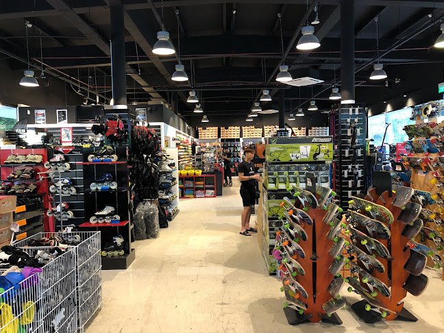 ERNSPORTS @ East Coast Park - Skating Classes & Equipment Shop in Singapore - Gym