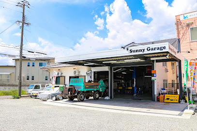 Sunny Garage