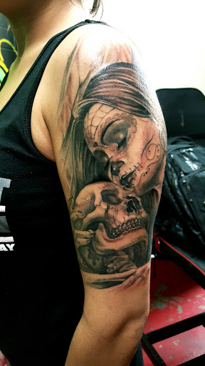 Tattoo Shop «Tattoo Bird», reviews and photos, 817 Division Ave, Tacoma, WA 98403, USA