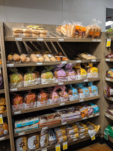 Grocery Store «Fresh Thyme Farmers Market- Bloomington IN», reviews and photos, 3600 W 3rd St, Bloomington, IN 47404, USA