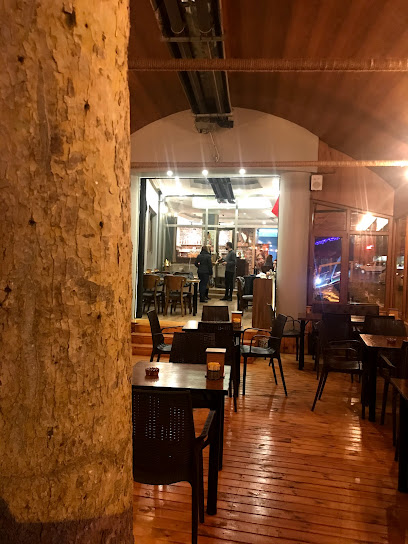 Alâ Cafe & Restaurant