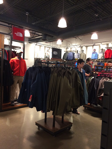 Clothing Store «The North Face Outlet», reviews and photos, 1155 Buck Creek Rd, Simpsonville, KY 40067, USA