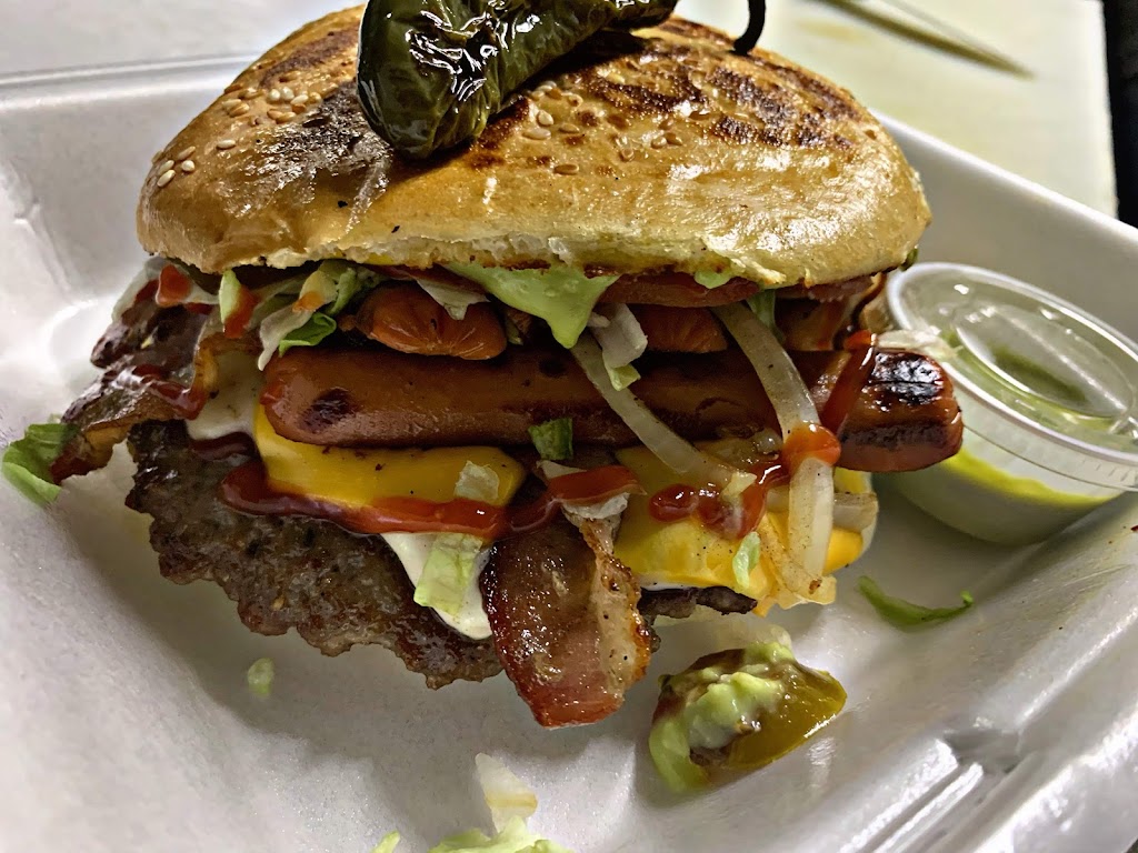 Pumbah’s Tacos & Burgers 79029