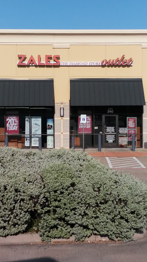 Jewelry Store «Zales - The Diamond Store», reviews and photos, 715 N Hwy 67 #240, Cedar Hill, TX 75104, USA