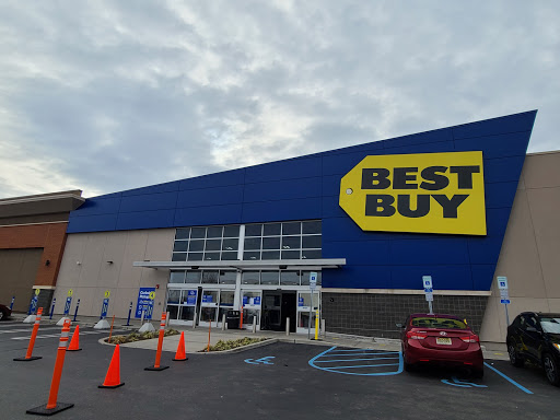 Electronics Store «Best Buy», reviews and photos, 1 Garden State Plaza Blvd, Paramus, NJ 07652, USA