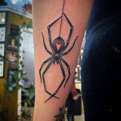 Tattoo Shop «Old Soul Tattoo Club», reviews and photos, 2780 Orchard Lake Rd, Keego Harbor, MI 48320, USA