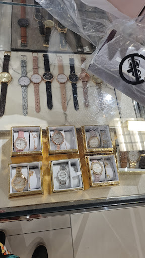 Fashion Accessories Store «Michael Kors», reviews and photos, 1800 Sawgrass Mills Cir #2630, Sunrise, FL 33323, USA