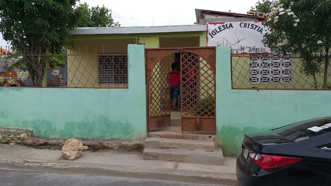 Iglesia Cristiana La Tumba Está Vacia