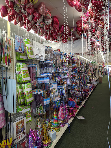 Dollar Store «Dollar Tree», reviews and photos, 8418 Van Nuys Blvd, Panorama City, CA 91402, USA