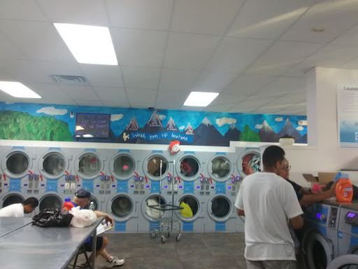 Shopping Mall «Bear Valley Shopping Center», reviews and photos, 3100 S Sheridan Blvd, Denver, CO 80227, USA