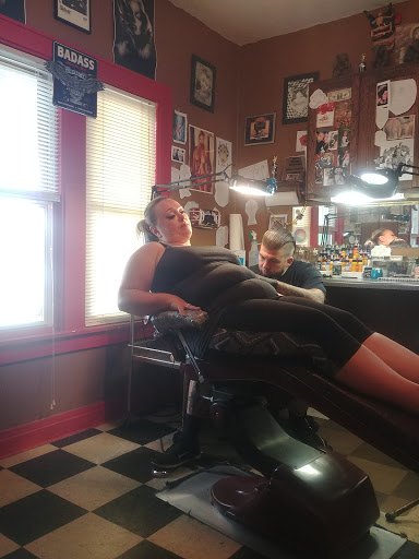 Tattoo Shop «Area 51 Tattoo», reviews and photos, 1802 Waterloo Rd, Cedar Falls, IA 50613, USA