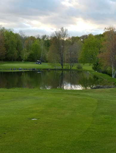 Golf Course «Grandview Farms Golf Course», reviews and photos, 400 Hartwell Rd, Berkshire, NY 13736, USA