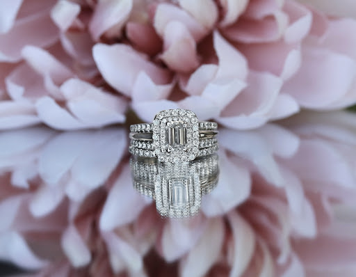 Pawn Shop «Hilltop Pawn Shop», reviews and photos, 1721 Laskin Rd, Virginia Beach, VA 23454, USA