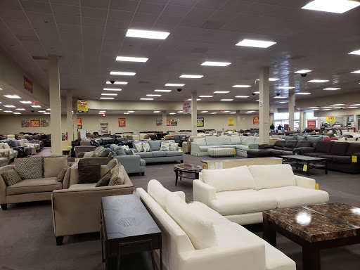 Furniture Store «Raymour & Flanigan Furniture and Mattress Clearance Center», reviews and photos, 5550 Sunrise Hwy, Massapequa, NY 11758, USA