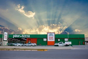 Pilar da Terra - Supermercados image