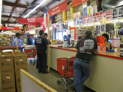 Hardware Store «Cox Hardware and Lumber», reviews and photos, 1923 N Wayside Dr, Houston, TX 77011, USA