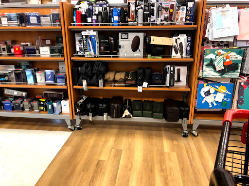 Department Store «T.J. Maxx», reviews and photos, 99 Gateway Dr, Mechanicsburg, PA 17055, USA