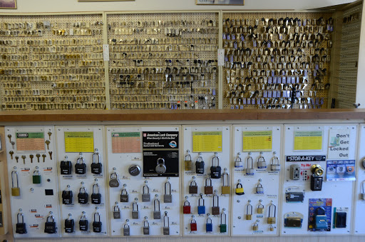 Locksmith «PHS Locksmiths», reviews and photos, 6810 W Roosevelt Rd, Oak Park, IL 60304, USA