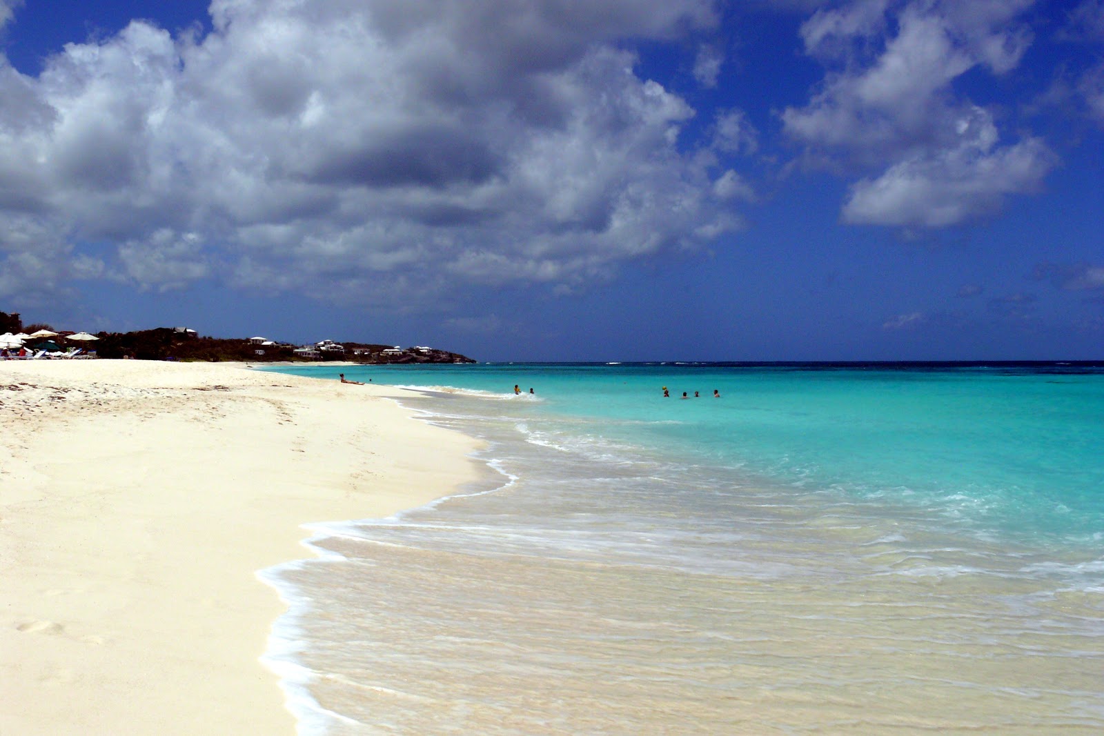 Foto di Spiaggia di Shoal Bay area servizi