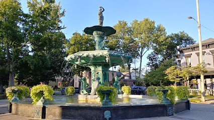 Broadway Fountain