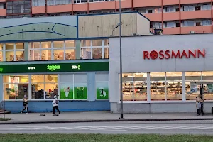 Rossmann drugstore image