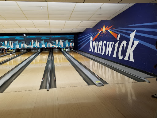 Bowling Alley «Brunswick Zone Columbia Lanes», reviews and photos, 7100 Carved Stone, Columbia, MD 21045, USA