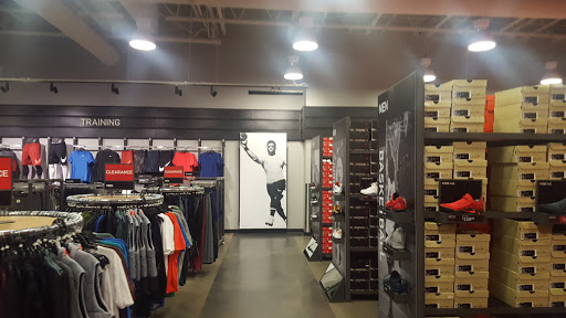 Sporting Goods Store «Nike Factory Store», reviews and photos, 1111 N Roosevelt Dr #400, Seaside, OR 97138, USA
