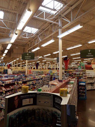 Grocery Store «Hannaford Supermarket», reviews and photos, 255 Warner Blvd, Taunton, MA 02780, USA