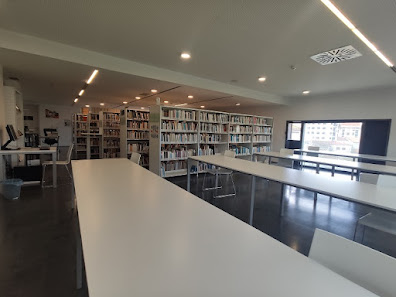 Biblioteca Municipal de Celanova Rúa do Cercado, s/n, 32800 Celanova, Province of Ourense, España