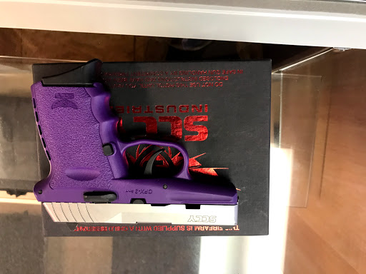 Gun Shop «Gun Outlet & Pawn», reviews and photos, 5115 N Tryon St, Charlotte, NC 28213, USA