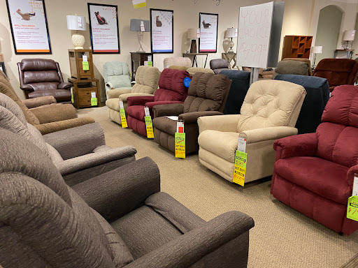 Furniture Store «La-Z-Boy Furniture Galleries», reviews and photos, 17305 Southcenter Pkwy, Tukwila, WA 98188, USA