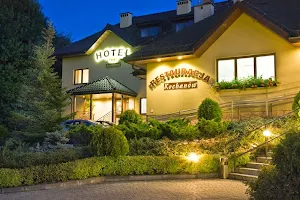 Hotel i Restauracja "KOCHANÓW" image