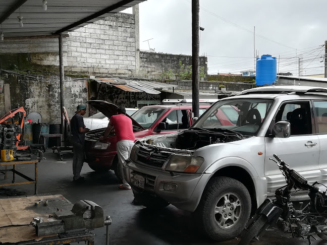 Opiniones de HERMACEV AUTOPARTS Y SERVICIO TECNICO / repuestos para vehículos y mecanica automotriz en Santo Domingo de los Colorados - Taller de reparación de automóviles