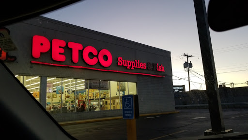 Pet Supply Store «Petco Animal Supplies», reviews and photos, 1049 S Willow St, Manchester, NH 03103, USA