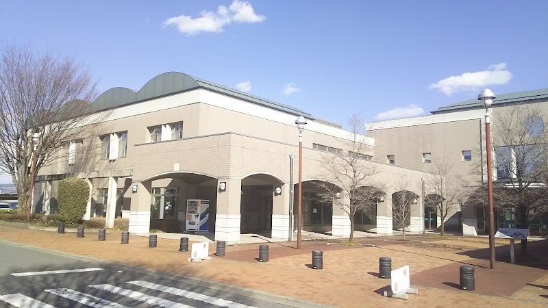 吉岡町文化センター 図書館