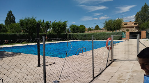 Piscina Pública Municipal de Villamanta. en Villamanta, Madrid