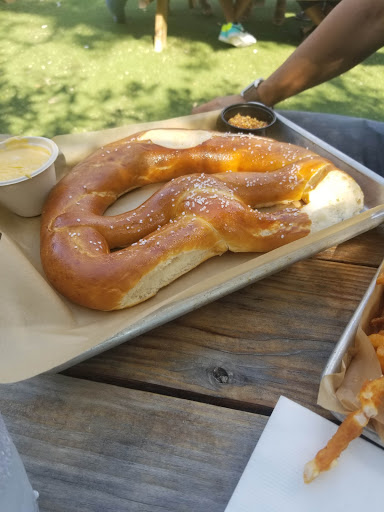 Night Club «The WELL Drink•Dine•Dance», reviews and photos, 5539 UTSA Boulevard, San Antonio, TX 78249, USA