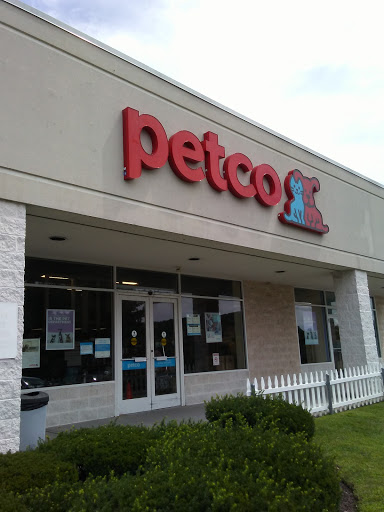 Pet Supply Store «Petco Animal Supplies», reviews and photos, 169 Federal Rd, Brookfield, CT 06804, USA