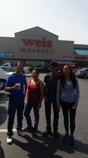 Supermarket «Weis Markets # 89», reviews and photos, 1080 Maiden Choice Ln, Baltimore, MD 21227, USA