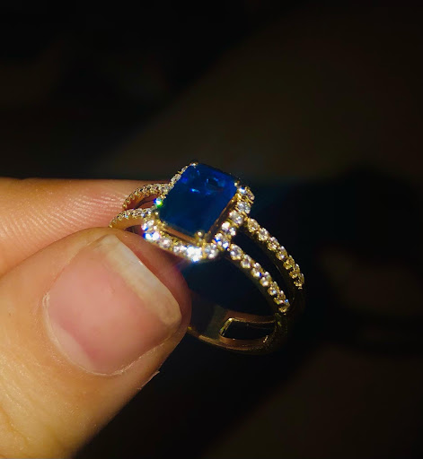 Jeweler «K Hollis Jewelers», reviews and photos, 147 S Randall Rd, Batavia, IL 60510, USA