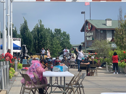 Shopping Mall «The Promenade Bolingbrook», reviews and photos, 631 E Boughton Rd, Bolingbrook, IL 60440, USA