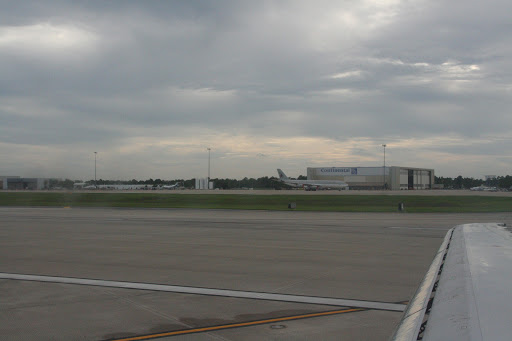 Courier Service «Ups Air Gateway Orlando», reviews and photos, 8975 Tradeport Dr, Orlando, FL 32827, USA