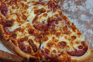 Pizza Fantazja image