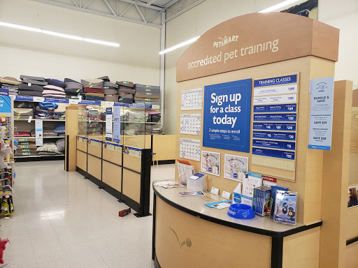 Pet Supply Store «PetSmart», reviews and photos, 8315 SW Jack Burns Blvd, Wilsonville, OR 97070, USA